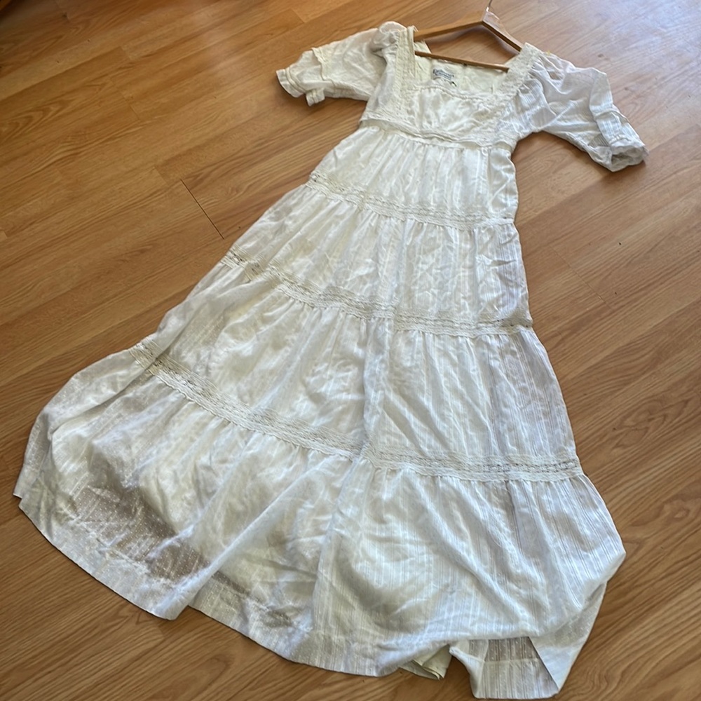 70s prairie dress 🕊
